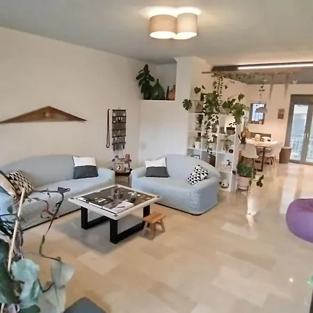 Terpsichore Lägenhet *