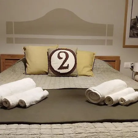 Terpsichore شقة باترا